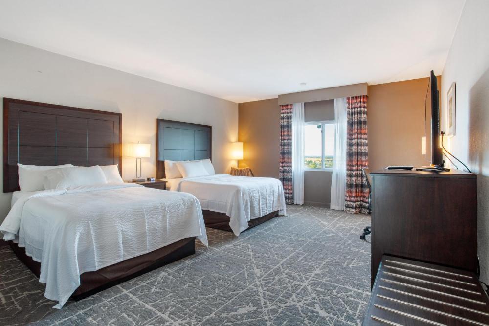Queen Room with Two Queen Beds - Non-Smoking interior